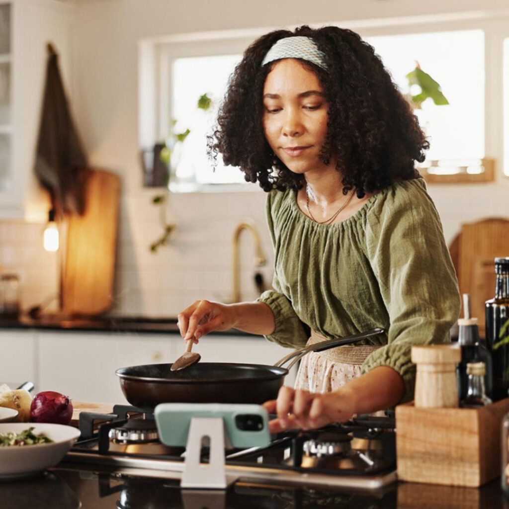 contact vierkante banner kitchello